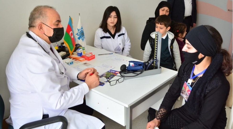yap-in-teshkilatchiligi-ile-shehid-aileleri-ve-qaziler-uchun-tibbi-aksiya-kechirilib-foto