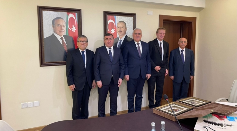 xetai-rayon-icra-hakimiyyetinde-yaponiyanin-kosugi-zohen-shirketinin-rehberi-ile-gorush-kechirilib-foto