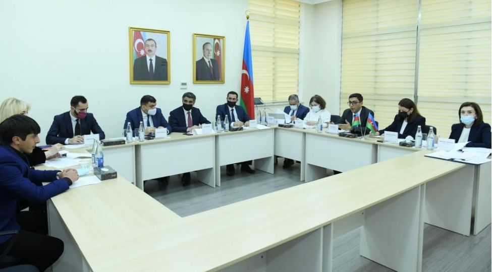 gencler-ve-idman-naziri-naftalanda-vetendashlari-qebul-edib-foto