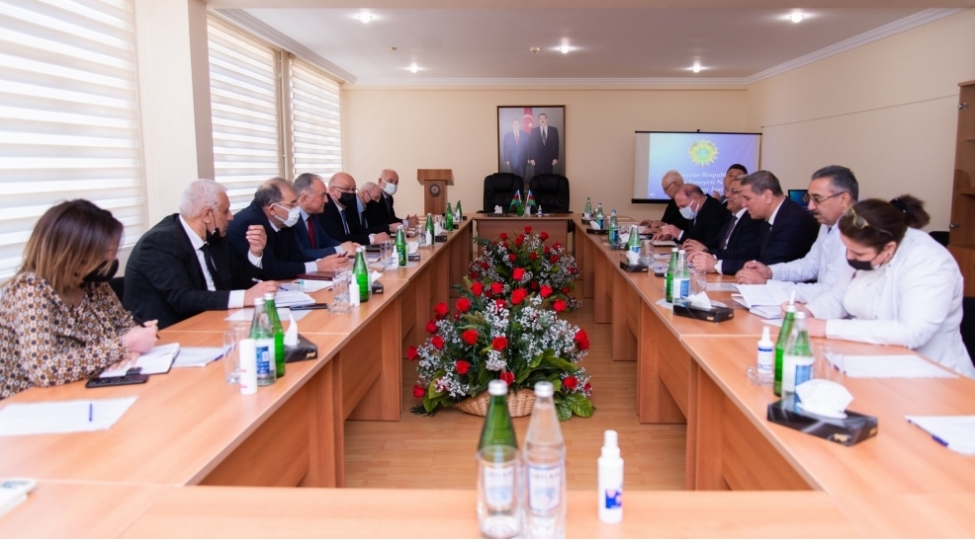 aztu-ile-mudafie-senayesi-nazirliyinin-elmi-tedqiqat-institutu-arasinda-emekdashliq-memorandumu-imzalanib-foto