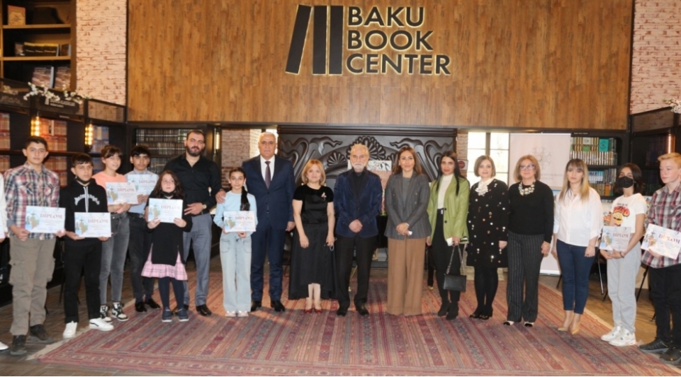 qedim-shusha-adli-resm-sergisi-kechirilib-foto