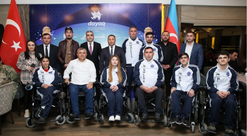 dayaq-terefinden-veten-muharibesi-elilleri-ve-shehid-aileleri-uchun-iftar-sufresi-teshkil-edilib-foto