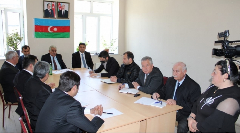 dashkesen-rayonunun-rehberliyi-sakinlerin-novbetiseyyar-qebulunu-kechirib-foto