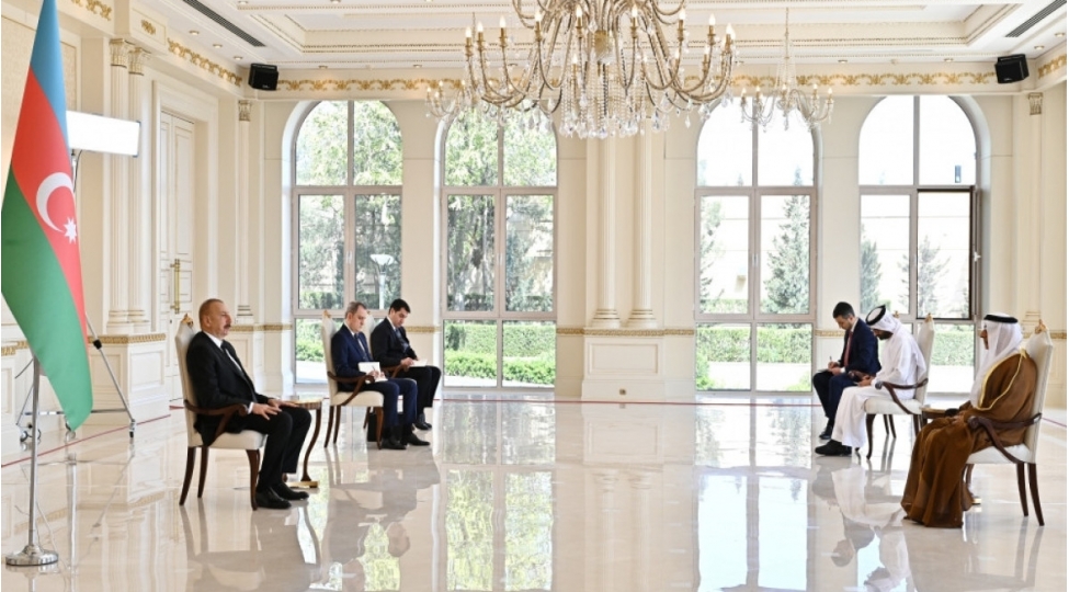 prezident-bee-nin-azerbaycandaki-yeni-sefirinin-etimadnamesini-qebul-edib-yenilenibfoto
