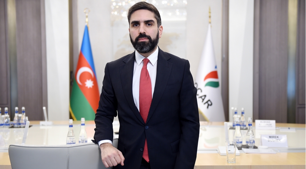 rovshen-necef-terror-neticesinde-helak-olan-bash-leytenantin-ailesine-bashsagligi-verib