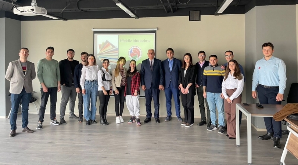 effektiv-idareetme-haqda-seminar-teshkil-edilib