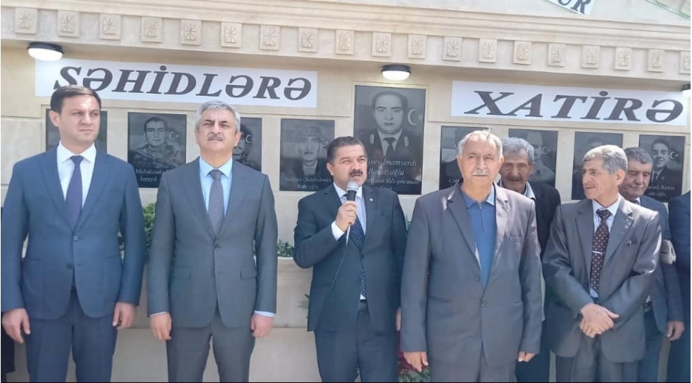 imishlide-shehidlerin-xatire-lovhesinin-achilishi-olub