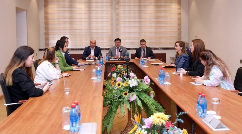 azeriqaz-1700-den-chox-yashayish-menteqesini-qazlashdirib