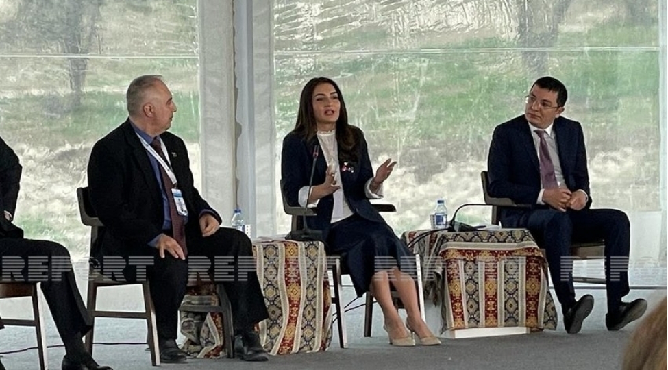 absh-in-azerbaycanli-mutexessisleri-agilli-sheher-layihesinde-ishtirak-edecekler