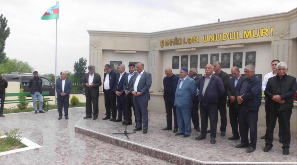 sabirabadda-veten-muharibesi-shehidi-mayor-anar-memmedovun-dogum-gunu-qeyd-olunub-foto