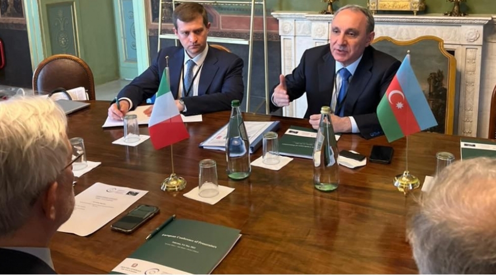 kamran-eliyev-italiya-bash-prokuroru-ile-gorushub-foto