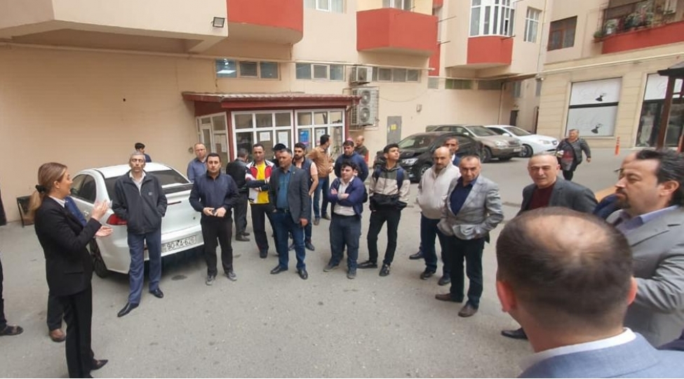konul-nurullayeva-novbeti-seyyar-gorushunu-kechirib-foto