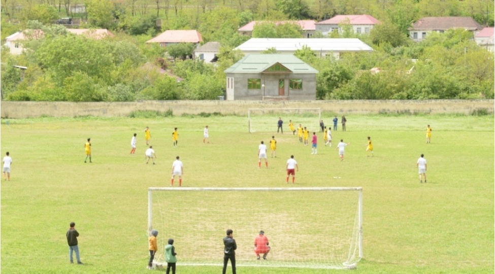 daglar-diyarinda-futbol-yarishi-foto