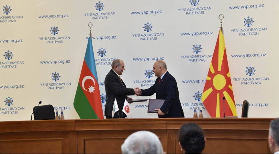 yeni-azerbaycan-partiyasi-ve-makedoniya-turk-demokratik-partiyasi-arasinda-emekdashliq-memorandumu-imzalanib-foto
