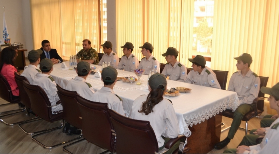 yap-nizami-rayon-teshkilatinda-shahin-herbi-idman-oyununun-qalibleri-ile-gorush-kechirilib-foto