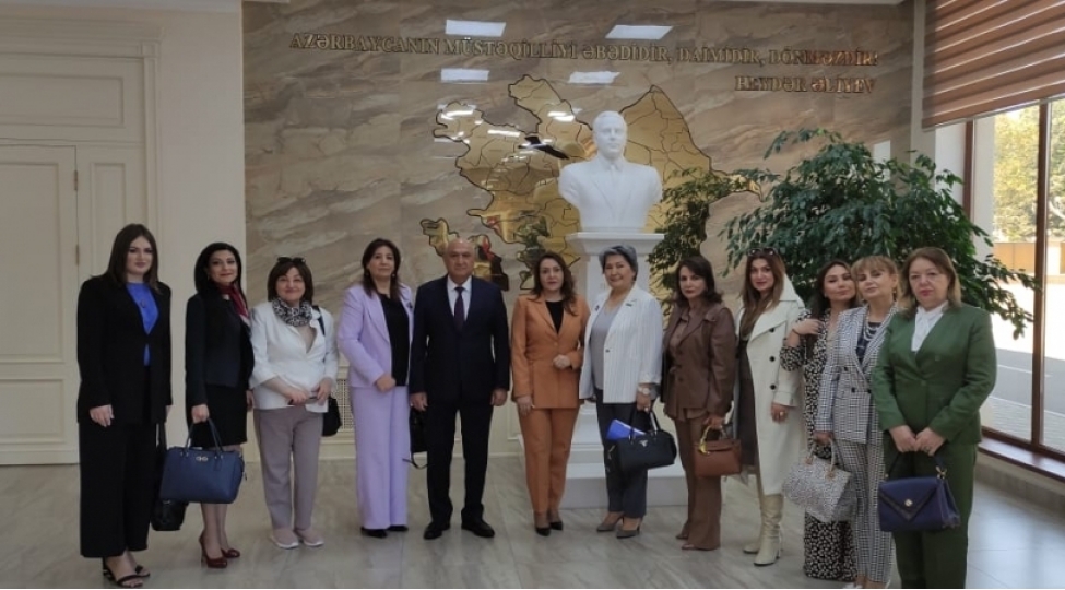 qusarda-qadin-sahibkarlarin-biznes-fealiyyetleriningenishlendirilmesi-muzakire-olunub-foto