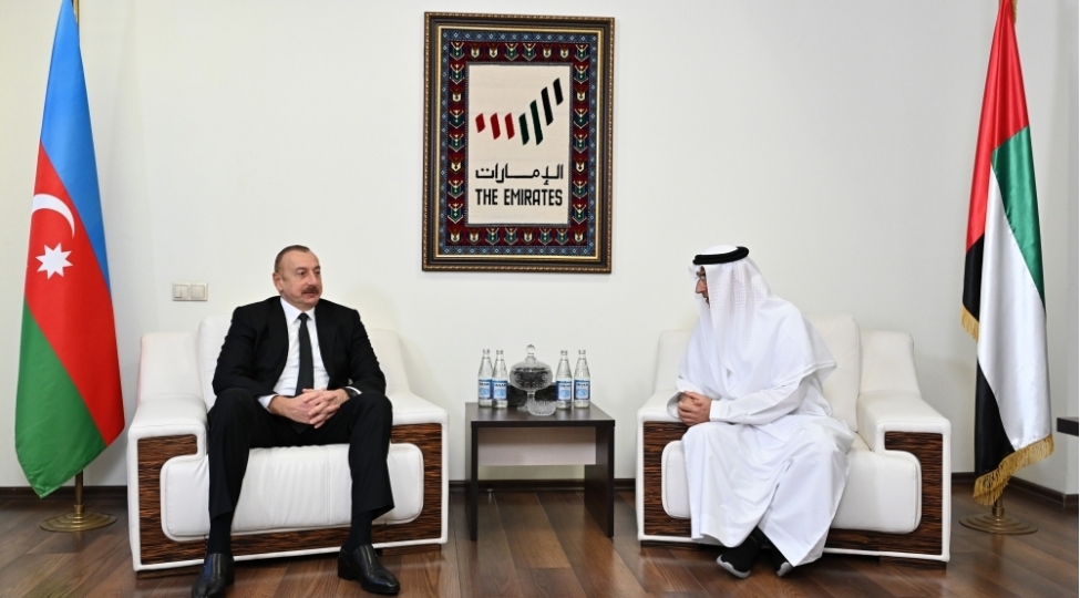prezident-ilham-eliyev-bee-sefirliyinde-olub-bashsagligi-verib-yenilenibfoto