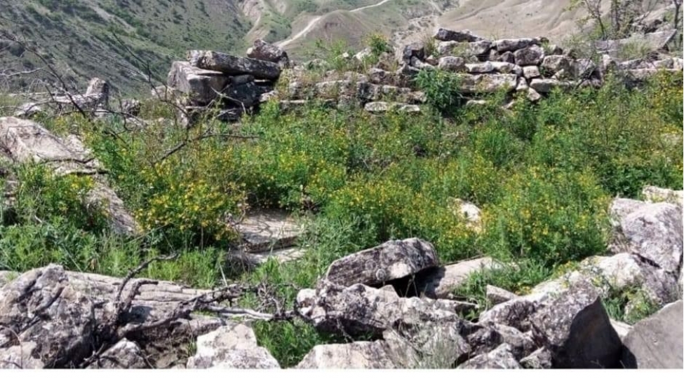 xizida-orta-esrlere-aid-qala-qaliqlari-tapilib