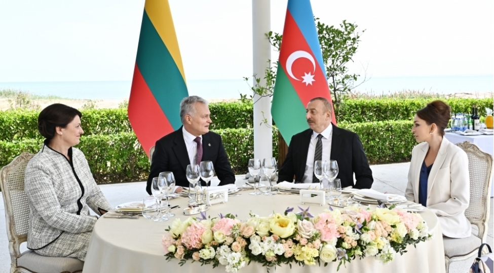 litva-prezidenti-ve-xaniminin-sherefine-resmi-ziyafet-verilib