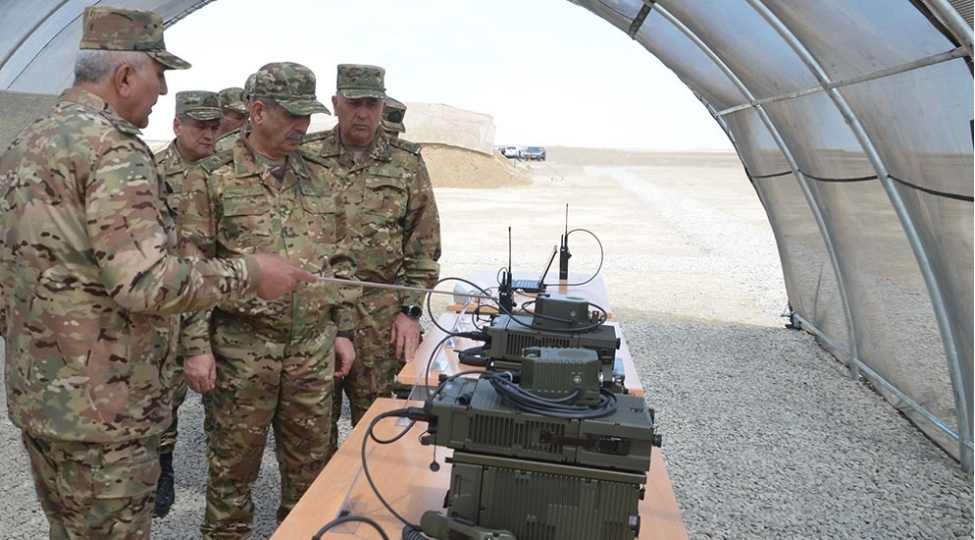 azerbaycan-ordusunun-rabite-hisse-ve-bolmeleri-ile-kompleks-meshqler-kechirilir-video