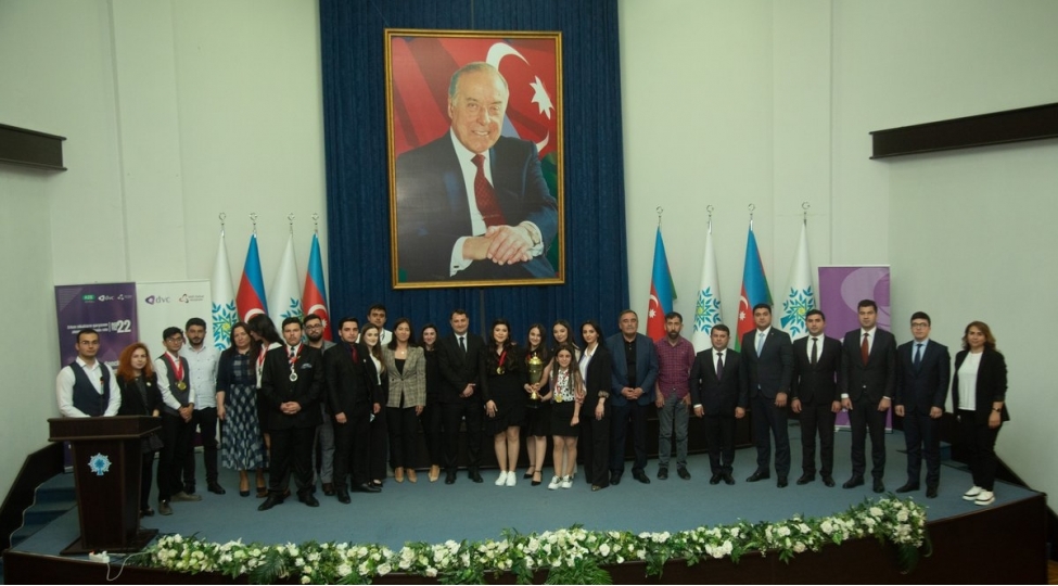 gence-gencler-debat-forumu-yaz-2022-ugurla-basha-chatib-foto