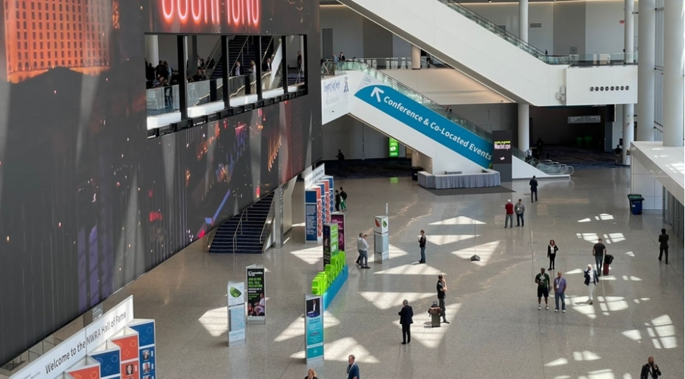 azersu-asc-nin-numayendesi-wasteexpo-2022-sergi-ve-konfransinda-ishtirak-edib-foto