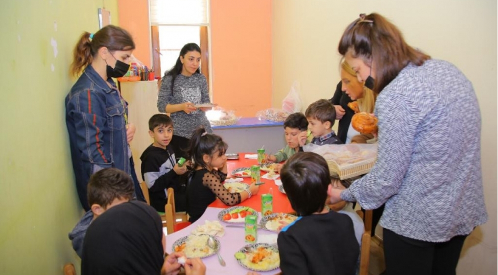 autizm-ve-daun-sindromlu-50-ushaga-reabilitasiya-kechirilib-foto