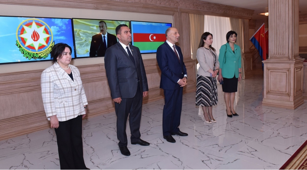 sumqayitda-28-may-musteqillik-gunune-hesr-olunmush-tedbir-kechirilib-foto