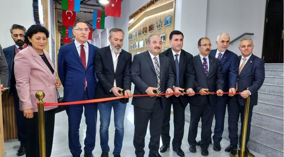 azerbaycan-turkiye-dostluq-merkezinin-achilishi-olub