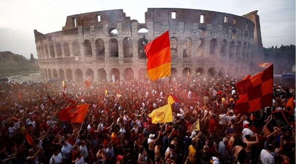 romanin-chempionluq-paradi-foto