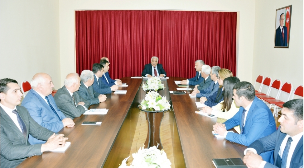 dashkesen-rayon-icra-hakimiyyetinde-28-may-musteqilllik-gunu-munasibetile-tedbir-kechirilib-foto