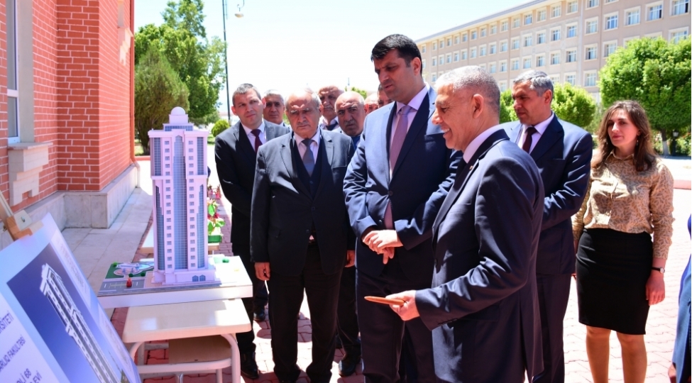 ndu-da-memarliq-ve-robototexnika-uzre-sergi-achilib