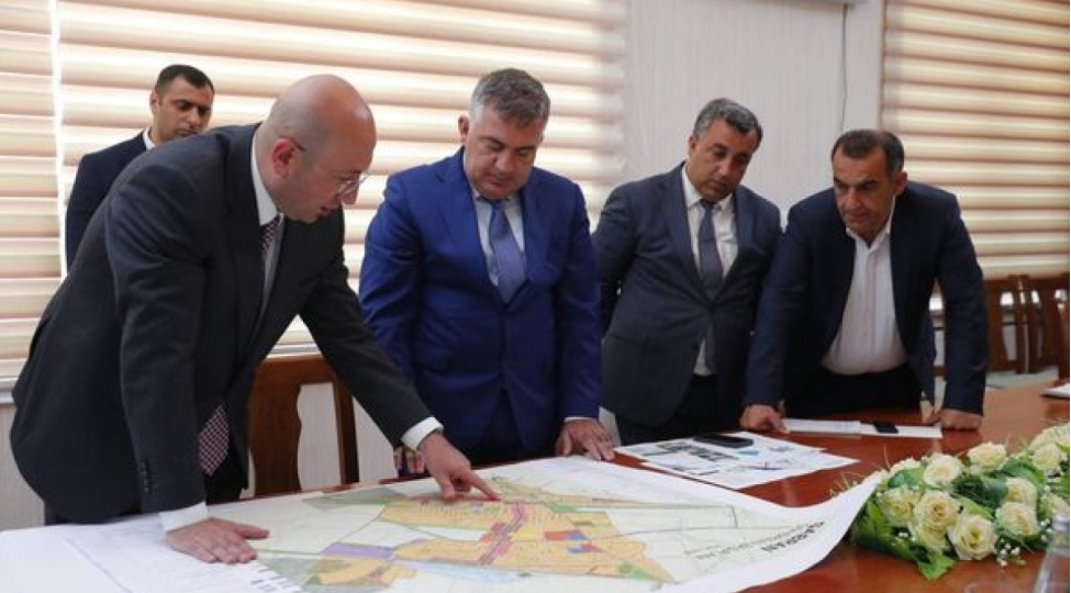 shabranin-yeni-bash-plani-ile-bagli-fikir-mubadilesi-aparilib