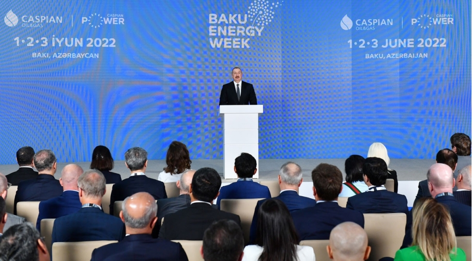 27-ci-beynelxalq-xezer-neft-ve-qaz-sergisinin-achilish-merasimi-kechirilir-prezident-ilham-eliyev-achilishda-chixish-edib-yenilenibfoto