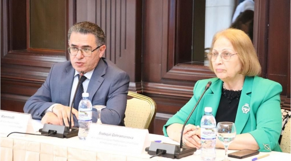 mediada-gender-beraberliyi-ve-peshekarliq-movzusunda-telim-kechirilib-foto