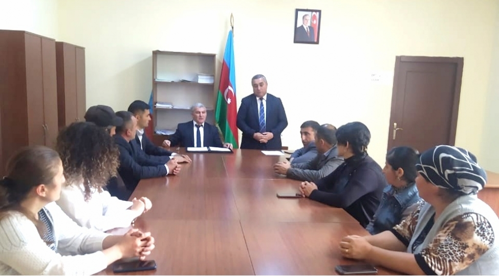 musteqil-azerbaycan-umummilli-lider-heyder-eliyevin-shah-eseridir-foto