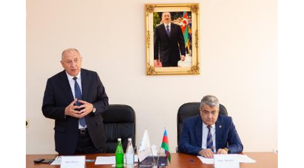 yap-bineqedi-rayon-teshkilatinin-daha-bir-erazi-partiya-teshkilatinda-gorush-kechirilib-foto