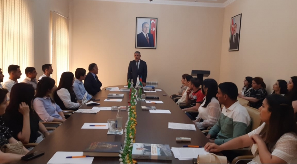 tariximizin-qurtulush-zirvesi-movzusunda-novbeti-seminar-foto