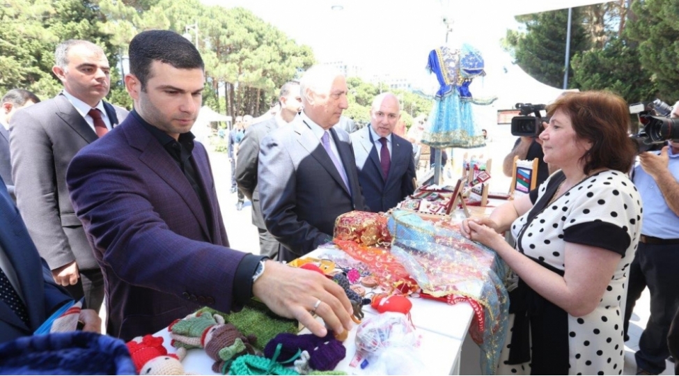 kobia-nin-kob-fest-sergi-satish-yarmarkasi-bu-defe-sumqayitda