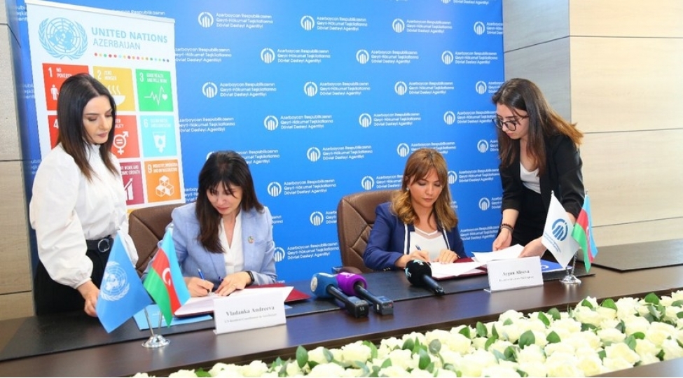 qht-agentliyi-ve-bmt-nin-azerbaycandaki-numayendeliyi-beyenname-imzalayib