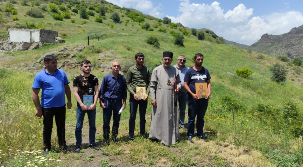 alban-udi-xristian-icmasi-lachinda-agoglan-mebedini-ziyaret-edib-foto