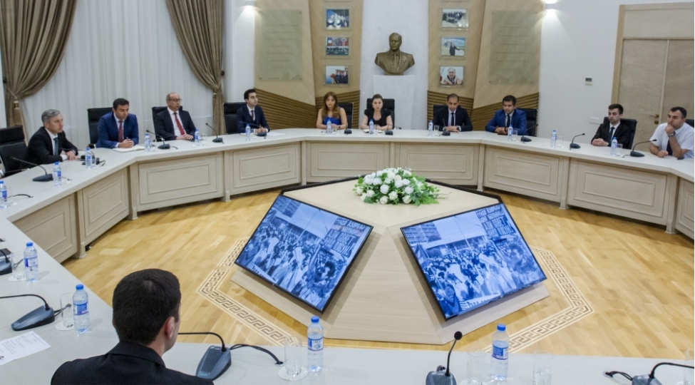energetika-nazirliyinde-milli-qurtulush-gunu-qeyd-edilib-foto