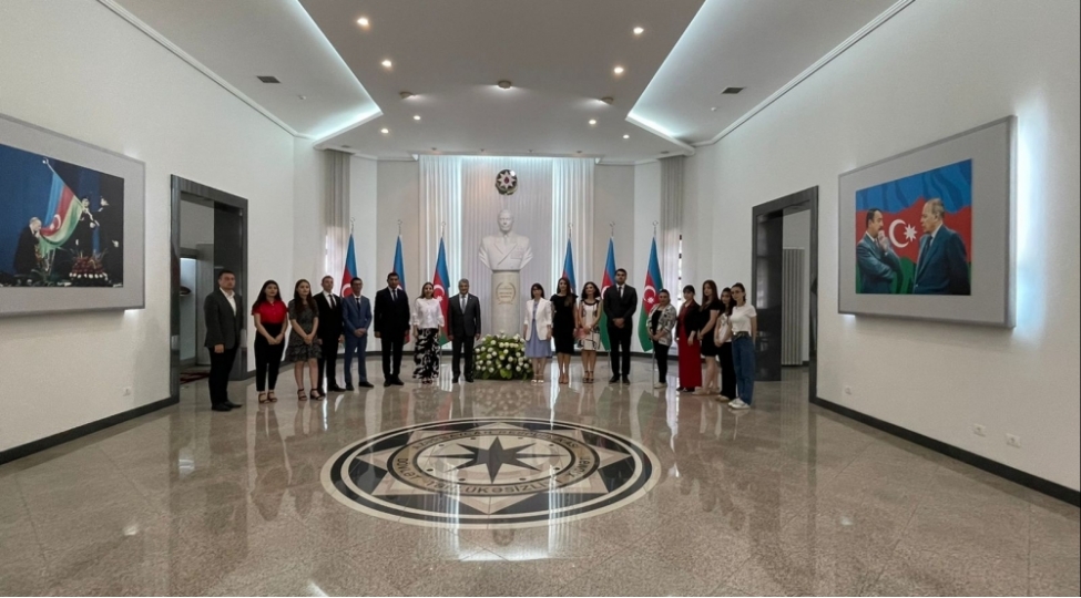 yap-bineqedi-rayon-teshkilatinin-kollektivinin-shohret-muzeyine-ekskursiyasi-teshkil-edilib