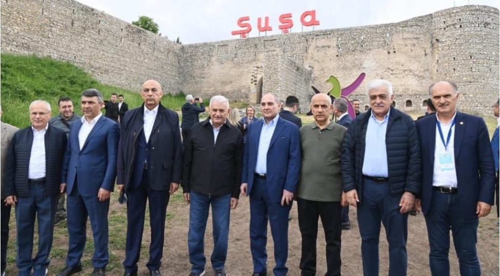 bineli-yildirim-shusha-sheherinden-paylashim-edib-foto