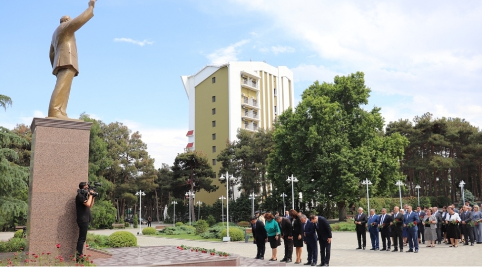 naftalanda-15-iyun-milli-qurtulush-gunu-qeyd-edilib-foto