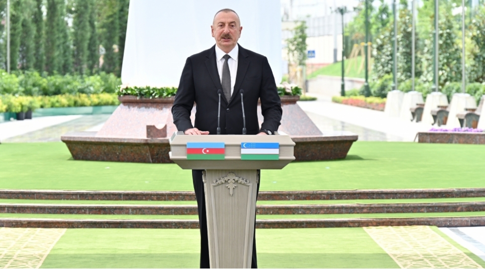 dashkendde-heyder-eliyev-meydaninin-achilishi-olub-yenilenibfoto