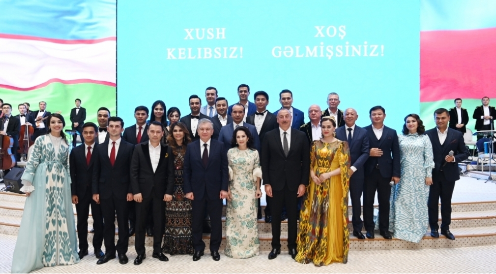 dashkenddeki-kuksaroy-dovlet-iqametgahindaprezident-ilham-eliyevin-sherefine-resmi-ziyafet-verilib-foto