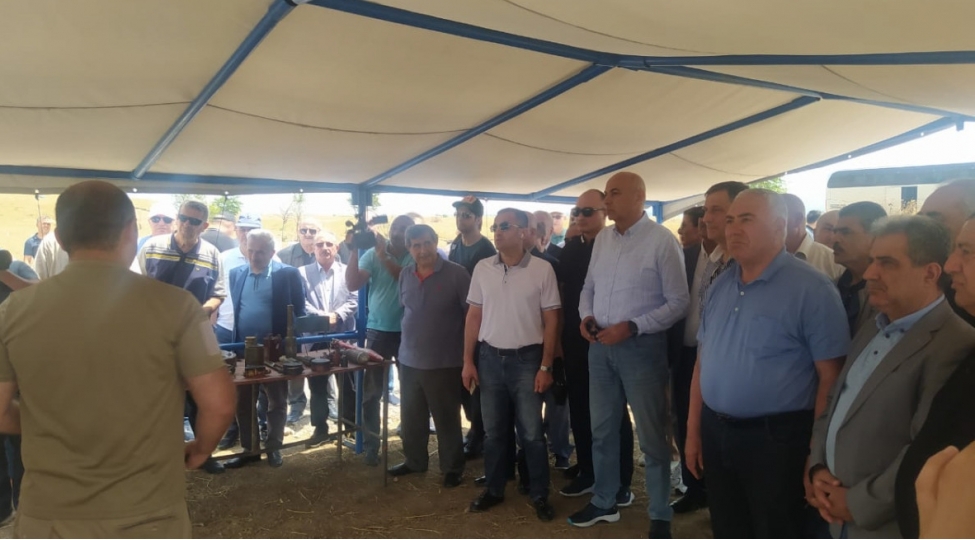 siyasi-partiya-numayendelerinin-zengilana-seferi-bashlayib