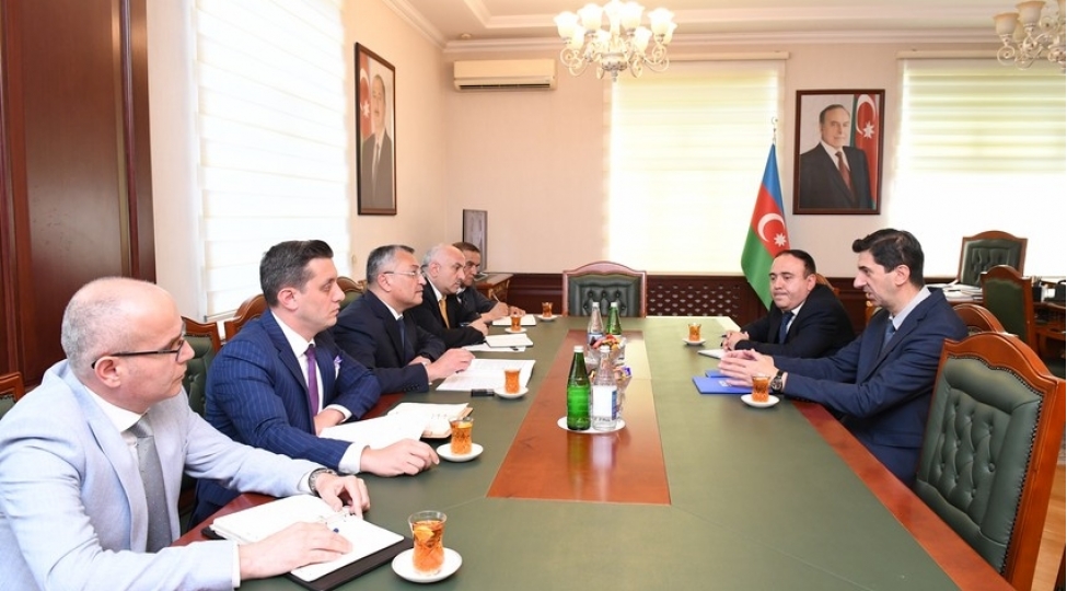 dovlet-komitesinde-bmqt-nin-azerbaycan-numayendeliyinin-rehberi-ile-gorush-olub-foto