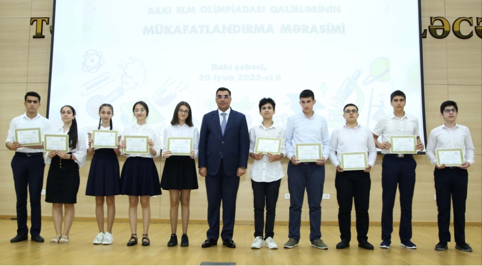 baki-elm-olimpiadasinin-qalibleri-mukafatlandirilib-foto